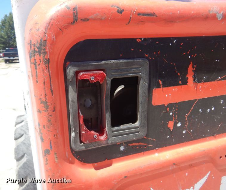 image for item KI9353 2016 Bobcat S510  skid steer loader