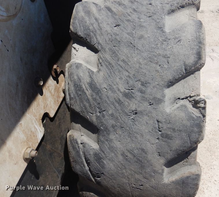 image for item KI9353 2016 Bobcat S510  skid steer loader