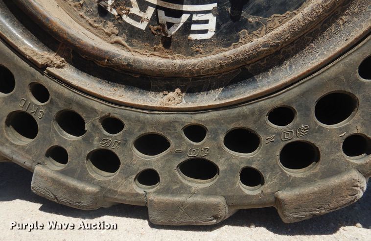 image for item KI9353 2016 Bobcat S510  skid steer loader