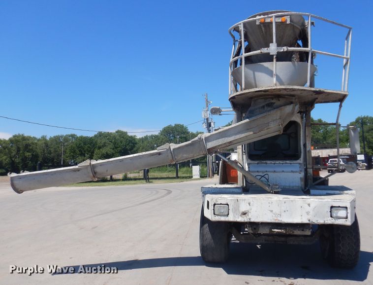 image for item KI9362 1986 Oshkosh  ready mix truck