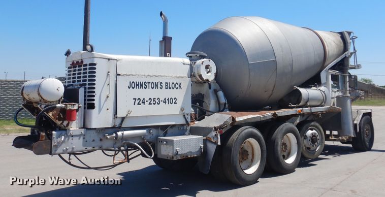 image for item KI9362 1986 Oshkosh  ready mix truck