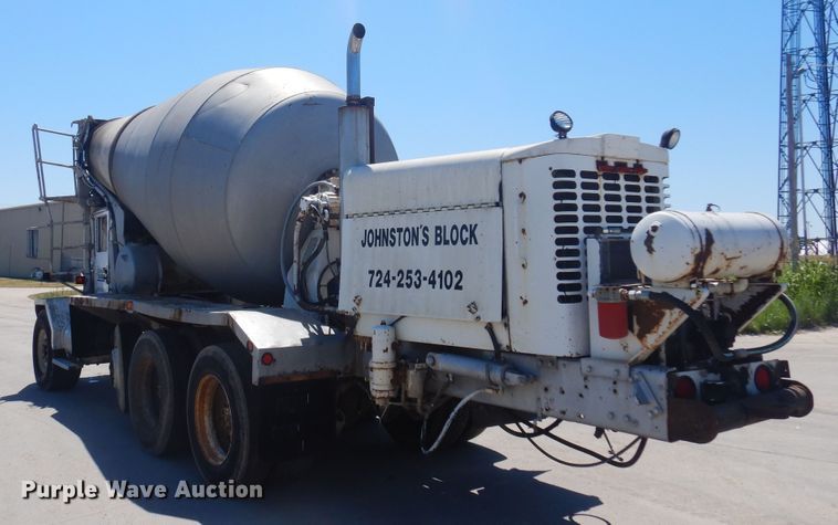 image for item KI9362 1986 Oshkosh  ready mix truck