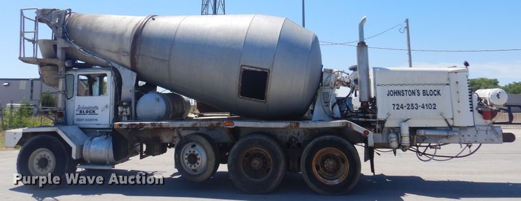 image for item KI9362 1986 Oshkosh  ready mix truck