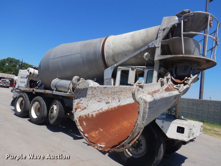 image for item KI9362 1986 Oshkosh  ready mix truck