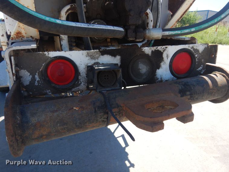 image for item KI9362 1986 Oshkosh  ready mix truck