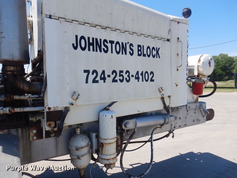 image for item KI9362 1986 Oshkosh  ready mix truck