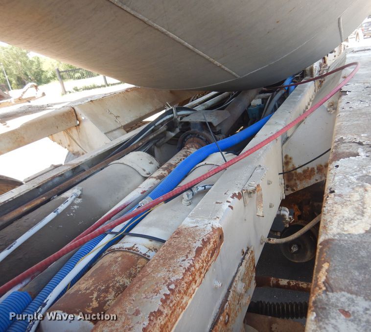 image for item KI9362 1986 Oshkosh  ready mix truck