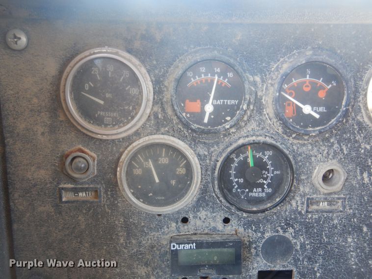 image for item KI9362 1986 Oshkosh  ready mix truck