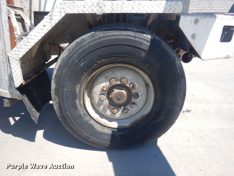 image for item KI9362 1986 Oshkosh  ready mix truck