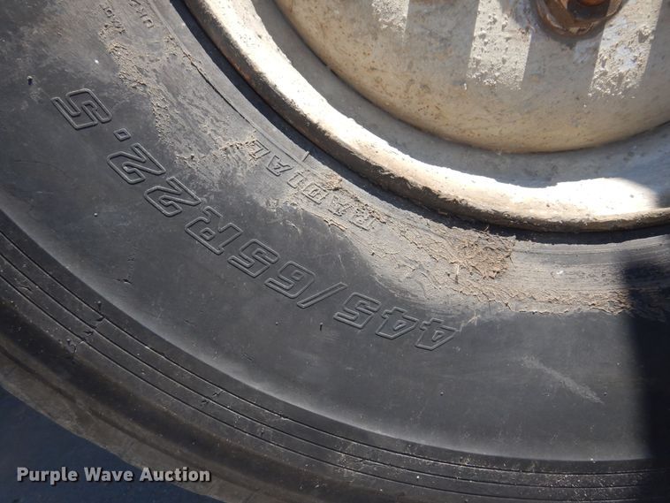 image for item KI9362 1986 Oshkosh  ready mix truck