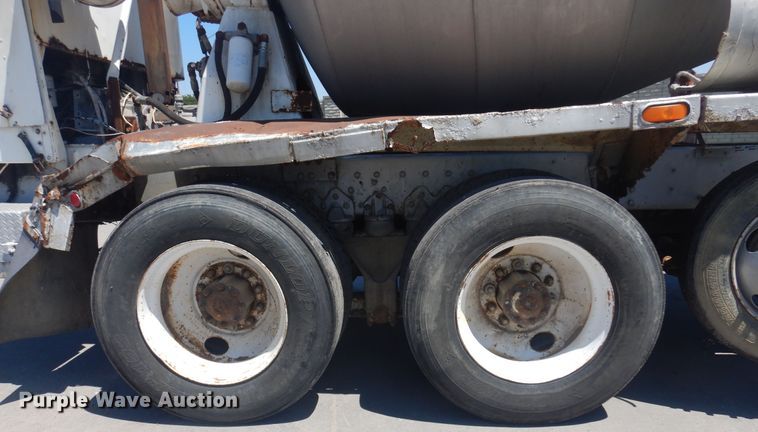 image for item KI9362 1986 Oshkosh  ready mix truck