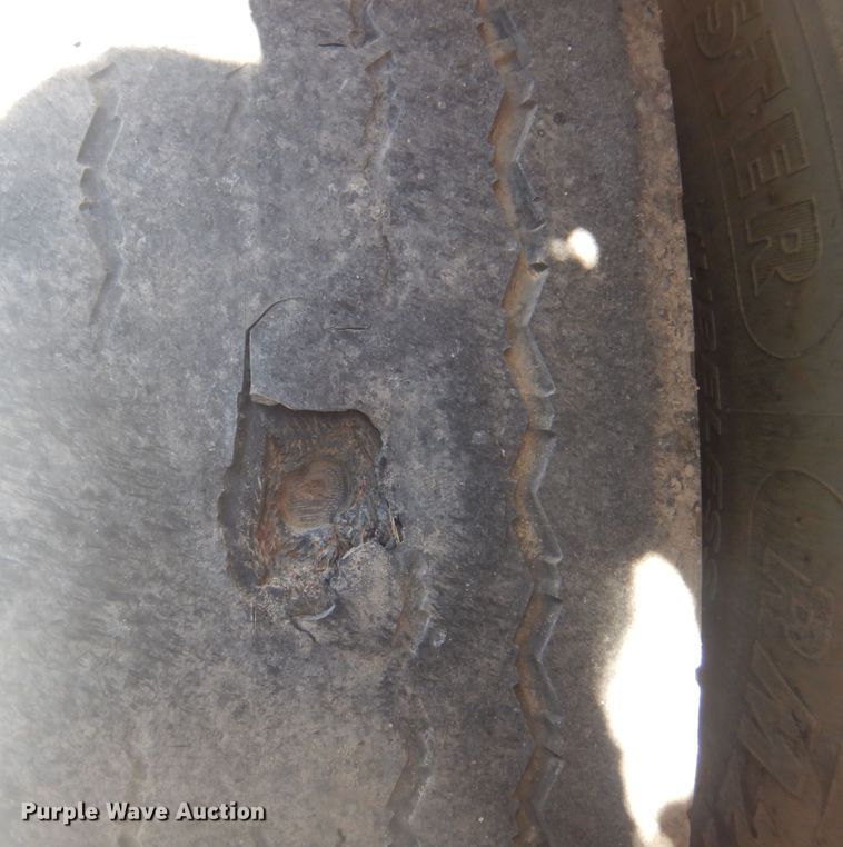 image for item KI9362 1986 Oshkosh  ready mix truck