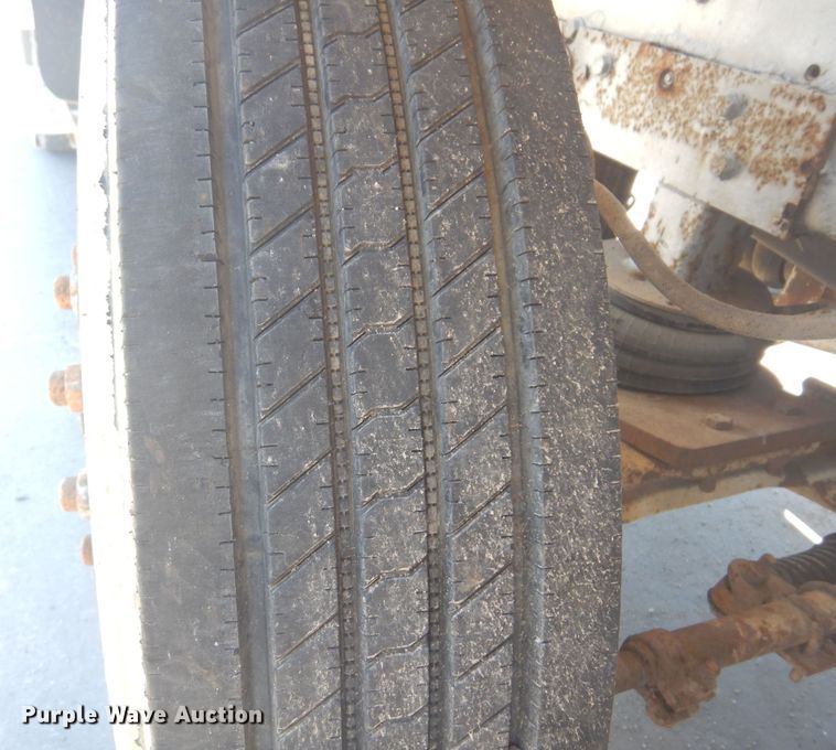 image for item KI9362 1986 Oshkosh  ready mix truck