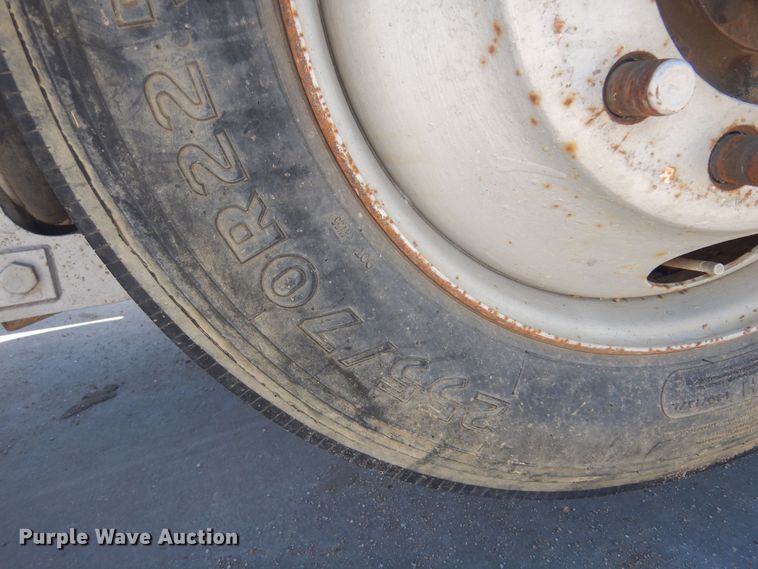 image for item KI9362 1986 Oshkosh  ready mix truck