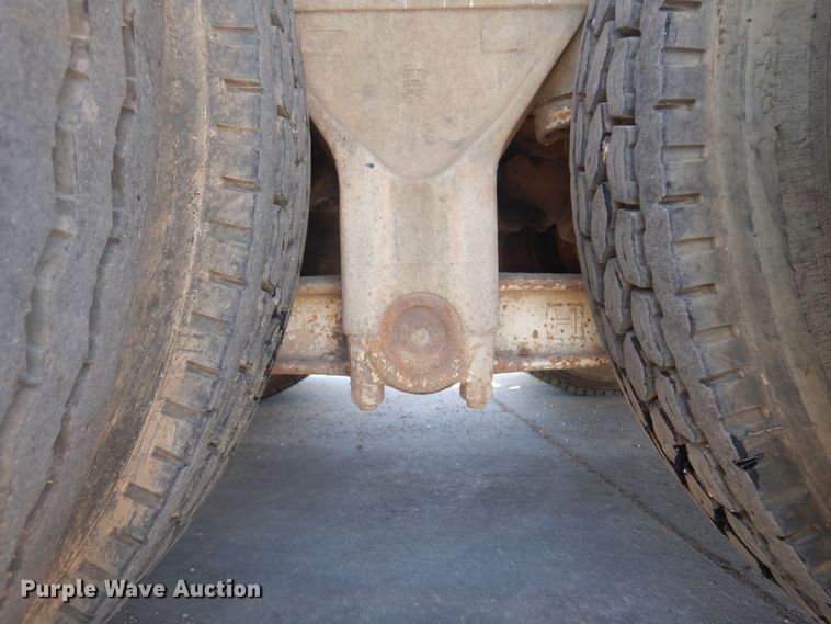 image for item KI9362 1986 Oshkosh  ready mix truck