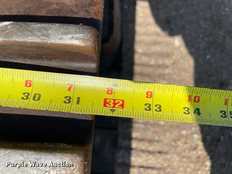 image for item KJ9730 2010 Kobelco SK260-8  excavator