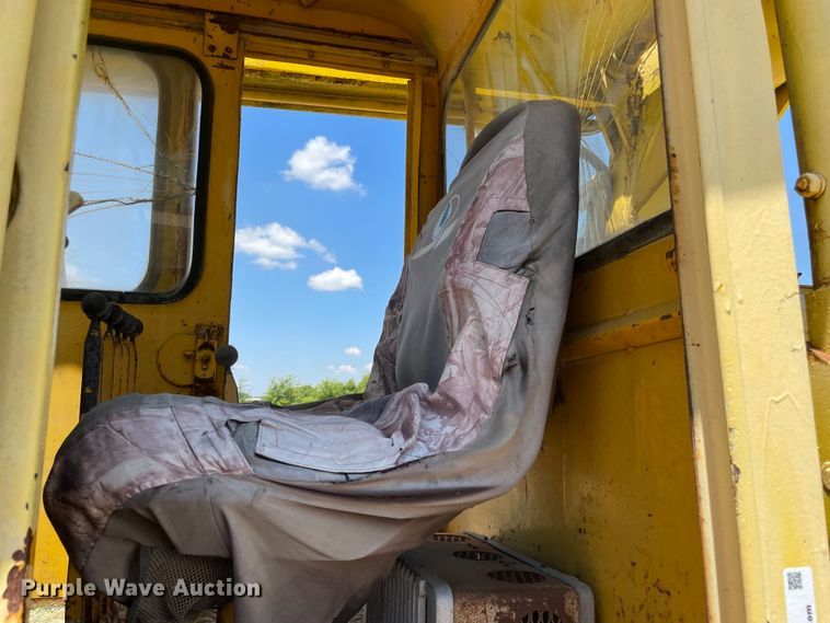 image for item KJ9753 Pettibone 154-B  material handler