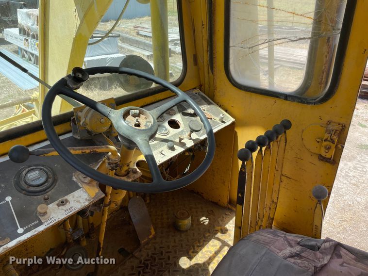 image for item KJ9753 Pettibone 154-B  material handler