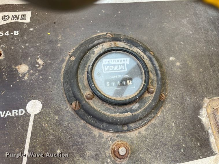 image for item KJ9753 Pettibone 154-B  material handler