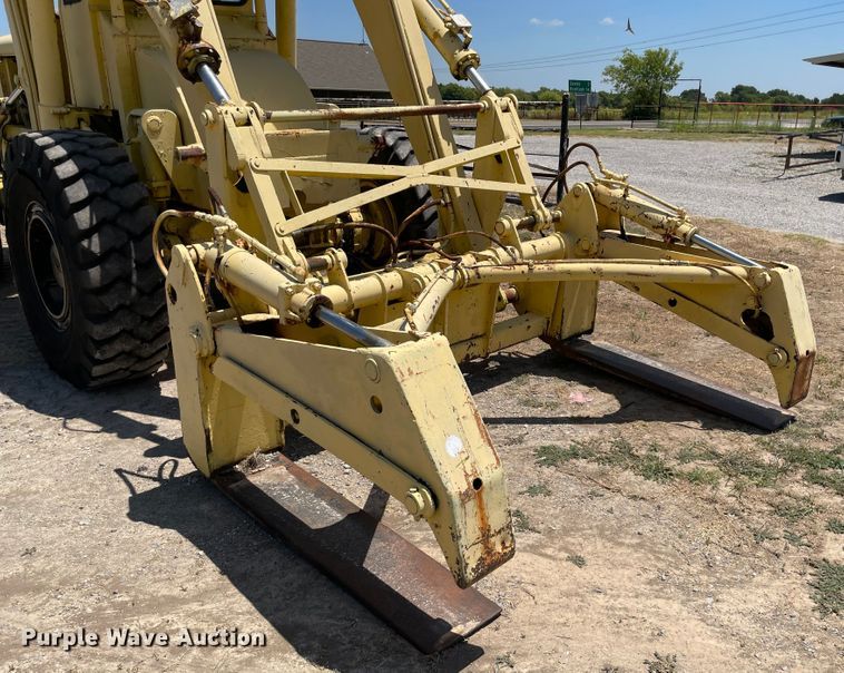 image for item KJ9753 Pettibone 154-B  material handler