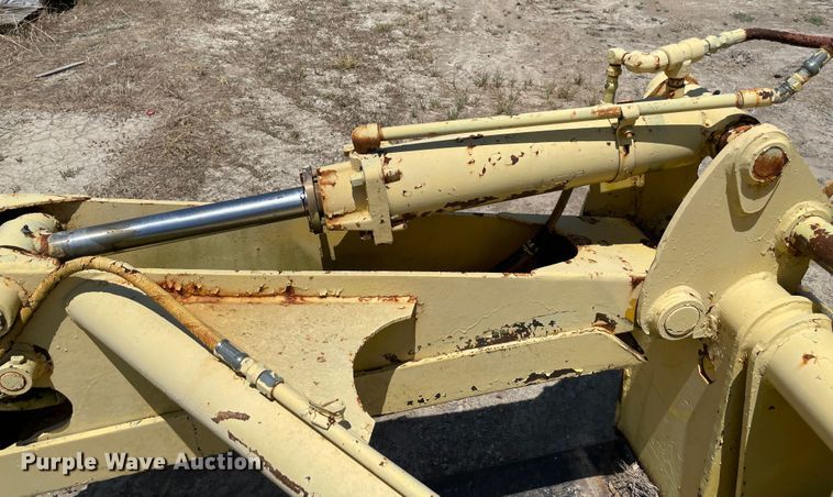 image for item KJ9753 Pettibone 154-B  material handler