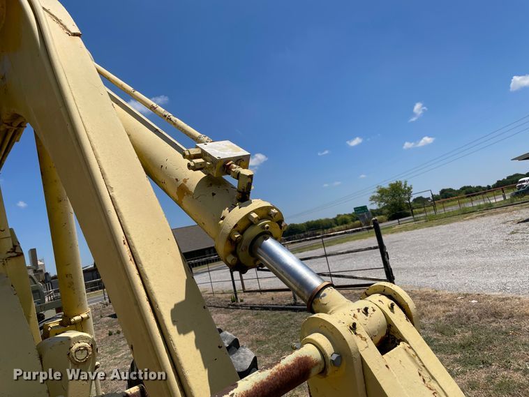 image for item KJ9753 Pettibone 154-B  material handler