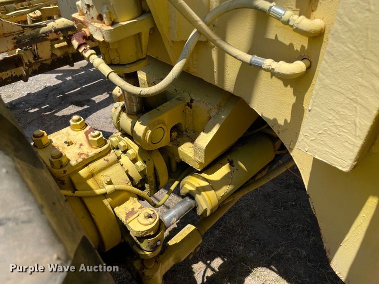 image for item KJ9753 Pettibone 154-B  material handler