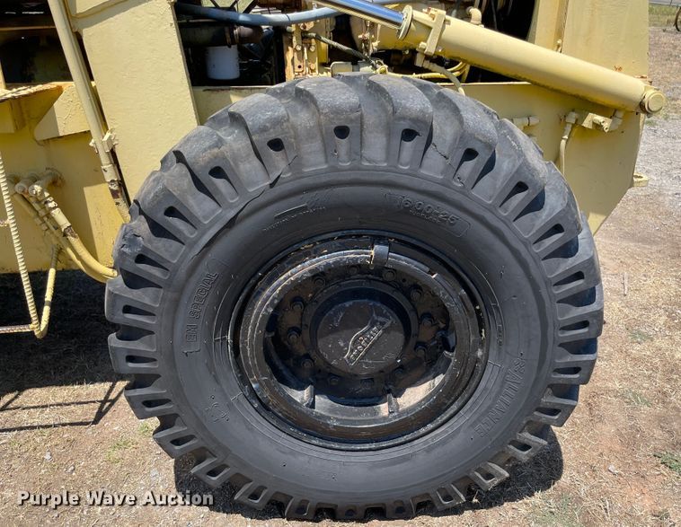 image for item KJ9753 Pettibone 154-B  material handler