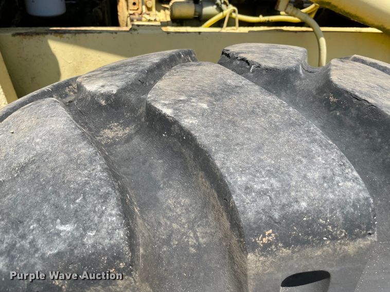 image for item KJ9753 Pettibone 154-B  material handler