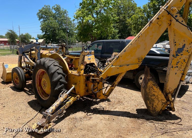 image for item KJ9782 Ford 4000  backhoe