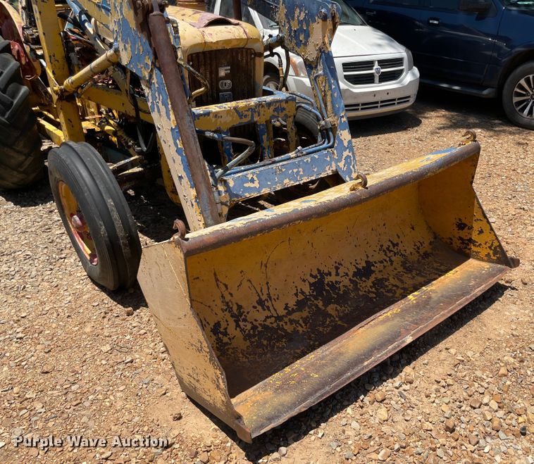 image for item KJ9782 Ford 4000  backhoe