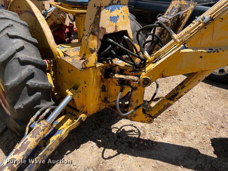 image for item KJ9782 Ford 4000  backhoe