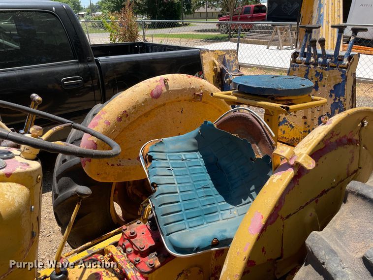 image for item KJ9782 Ford 4000  backhoe