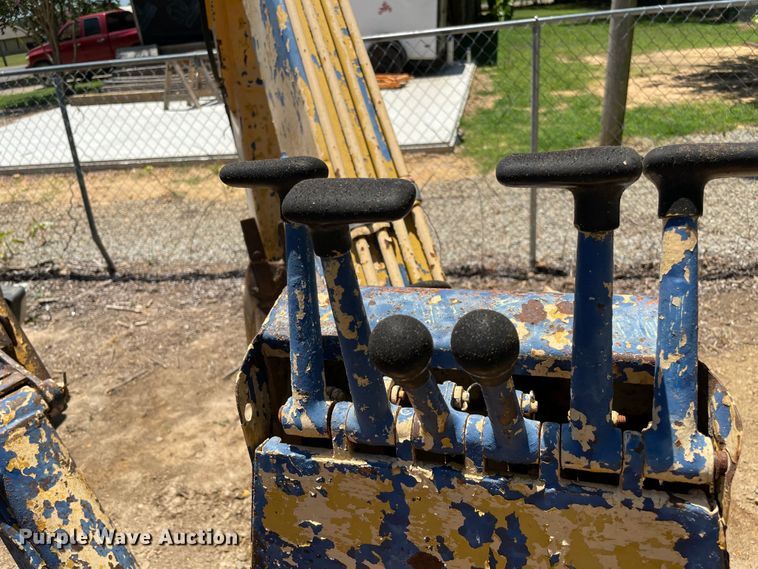 image for item KJ9782 Ford 4000  backhoe