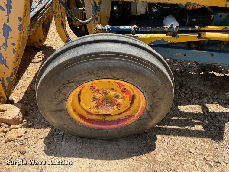 image for item KJ9782 Ford 4000  backhoe