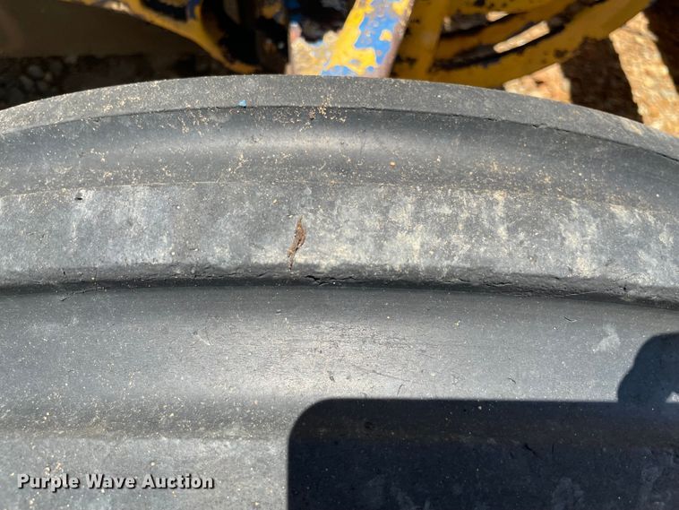 image for item KJ9782 Ford 4000  backhoe