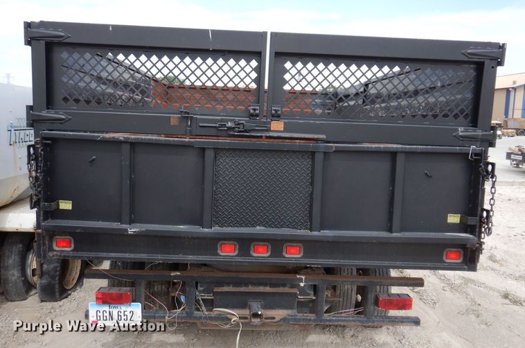 image for item KN9813 2006 Isuzu NPR  dump truck