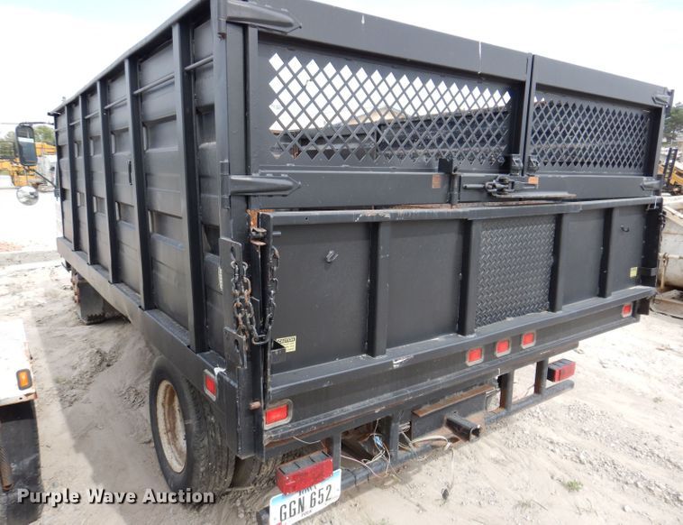 image for item KN9813 2006 Isuzu NPR  dump truck