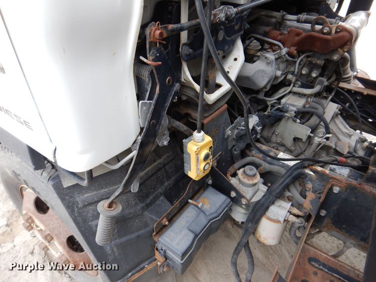 image for item KN9813 2006 Isuzu NPR  dump truck