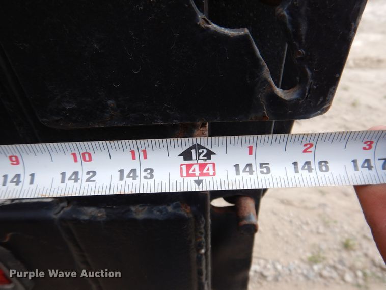 image for item KN9813 2006 Isuzu NPR  dump truck