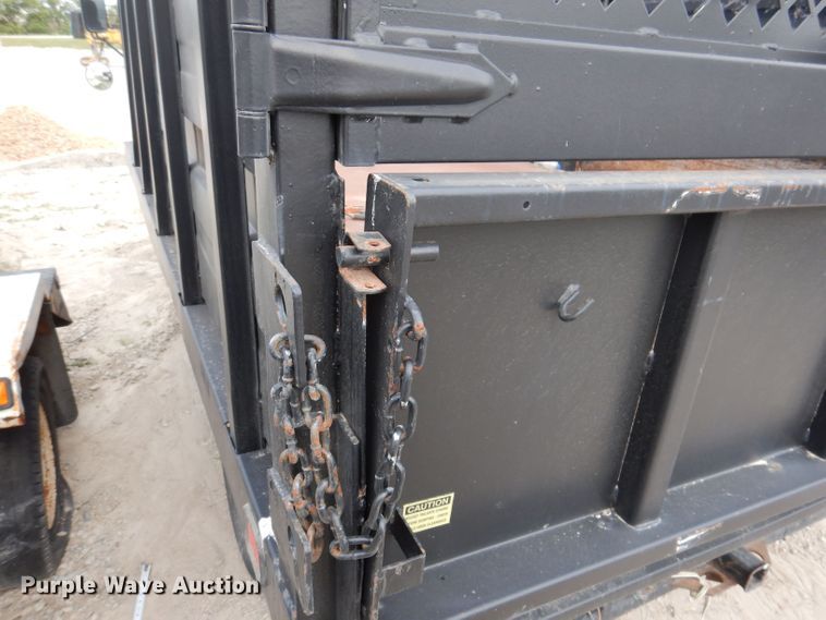 image for item KN9813 2006 Isuzu NPR  dump truck