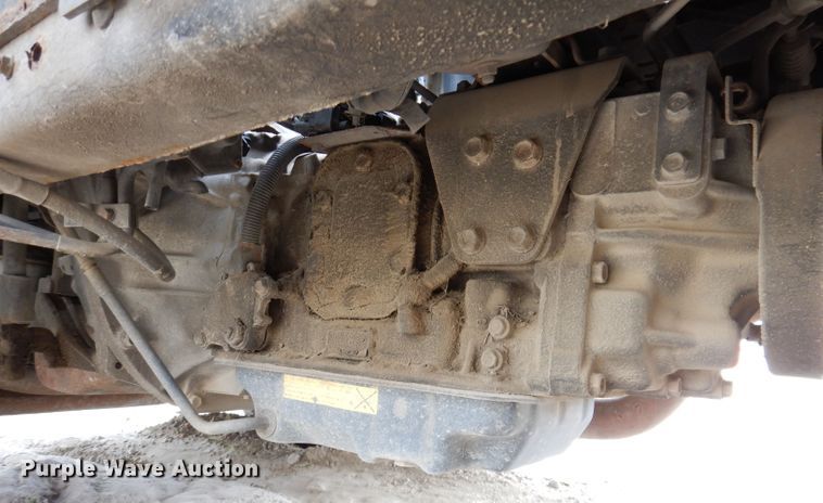 image for item KN9813 2006 Isuzu NPR  dump truck