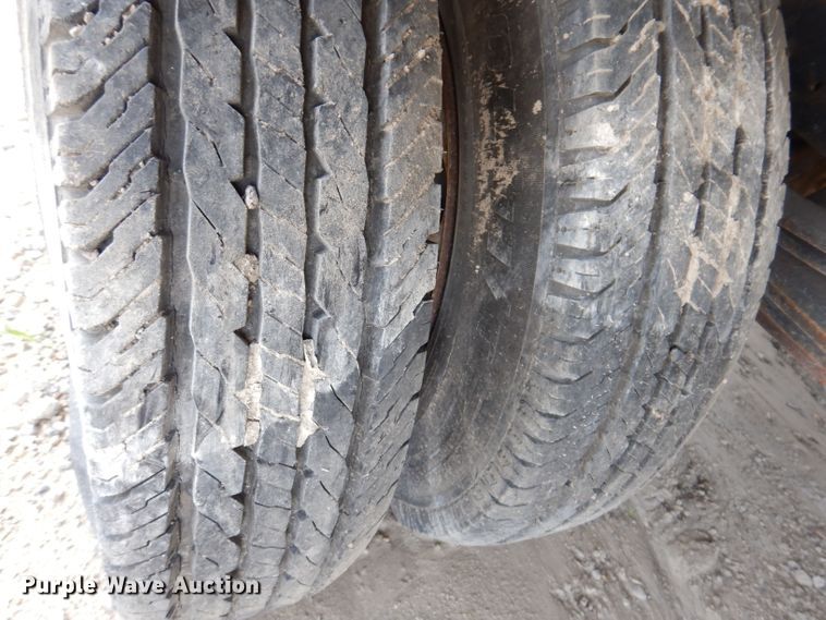 image for item KN9813 2006 Isuzu NPR  dump truck