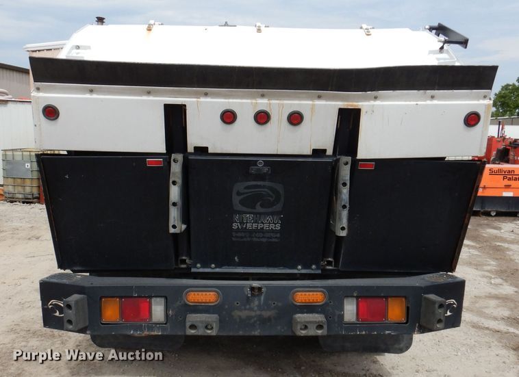 image for item KN9814 2016 Isuzu NPR  street sweeper truck