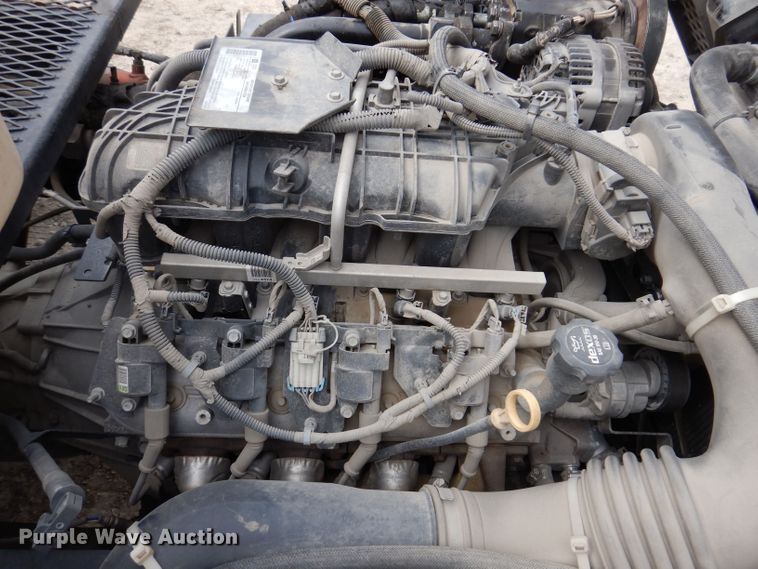 image for item KN9814 2016 Isuzu NPR  street sweeper truck