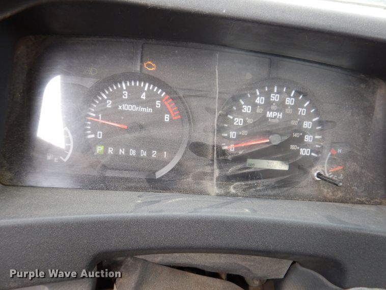 image for item KN9814 2016 Isuzu NPR  street sweeper truck