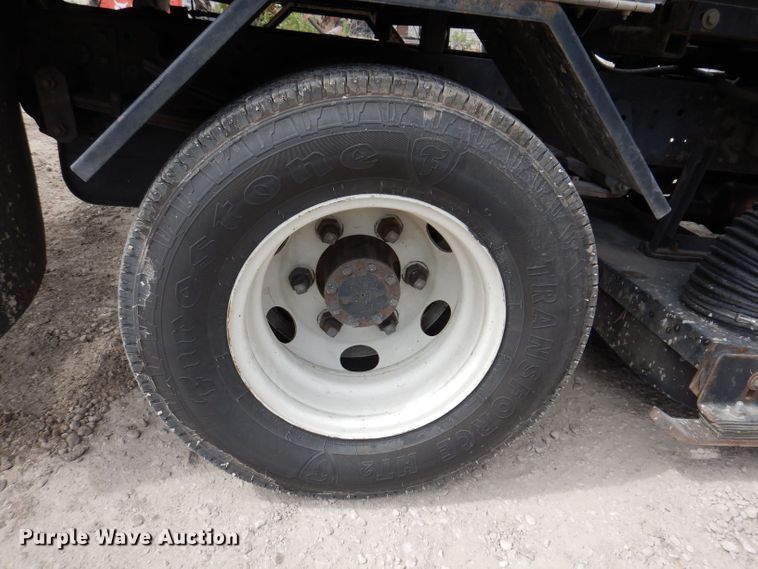 image for item KN9814 2016 Isuzu NPR  street sweeper truck