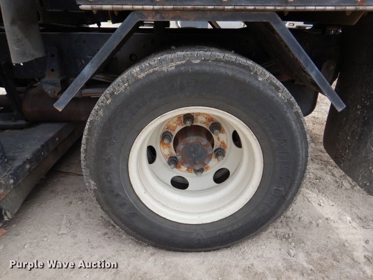 image for item KN9814 2016 Isuzu NPR  street sweeper truck