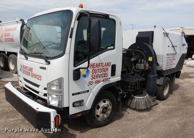 image for item KN9815 2016 Isuzu NPR  street sweeper truck