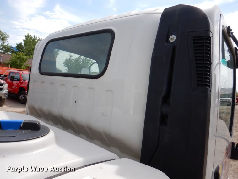 image for item KN9815 2016 Isuzu NPR  street sweeper truck